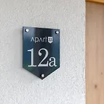 Apart33 2-12a Apartamento