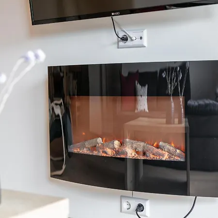 Apart33 2-12a Apartment *