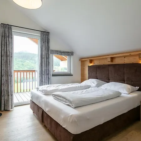 Apart33 2-12a Apartman