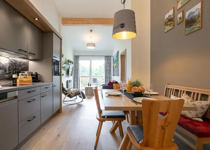 شقة Apart33 2-12a *